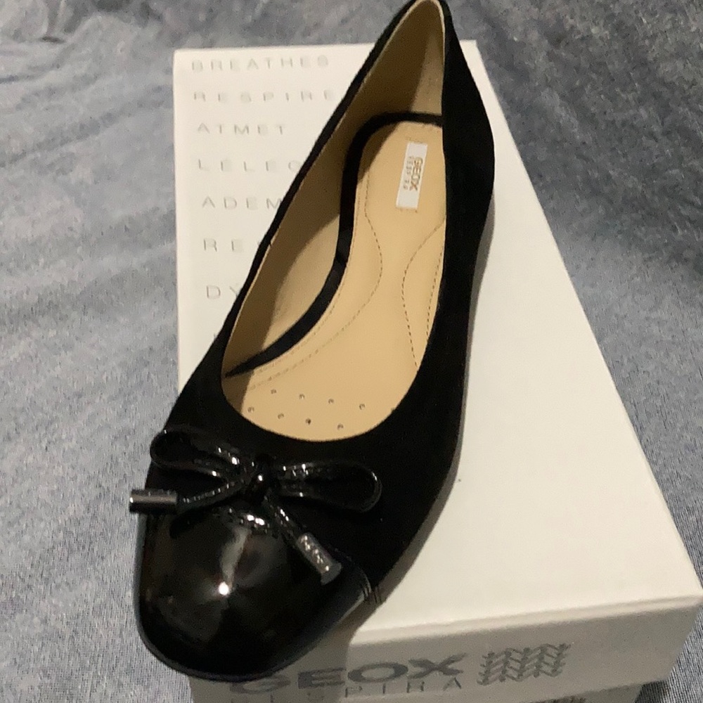 Geox Respira Black Lola Flats